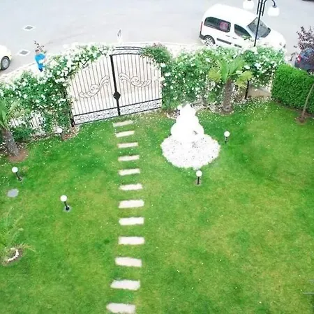 Plush, 1 Bed Apt, Dawn Park D 公寓 *