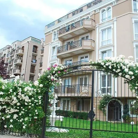 Plush, 1 Bed Apt, Dawn Park D * 阳光海滩